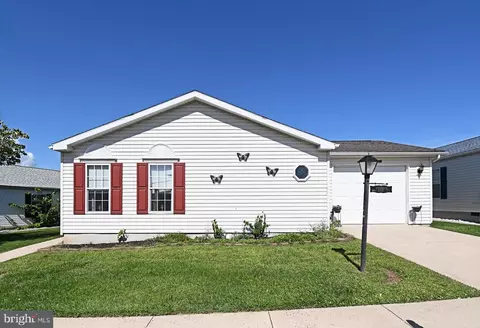 1047 Scenic View Dr, Schwenksville, PA 19473