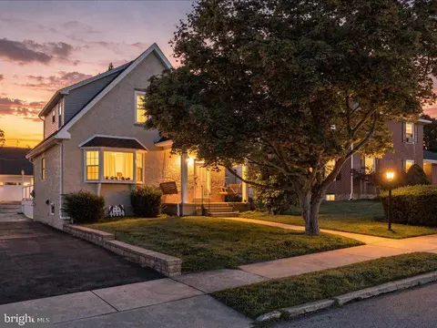 141 E 14th Ave, Conshohocken, PA 19428