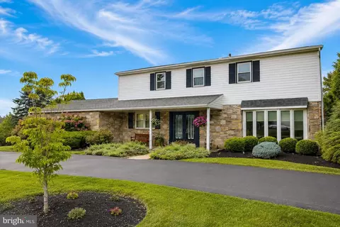 1027 Corn Crib Dr, Huntingdon Valley, PA 19006