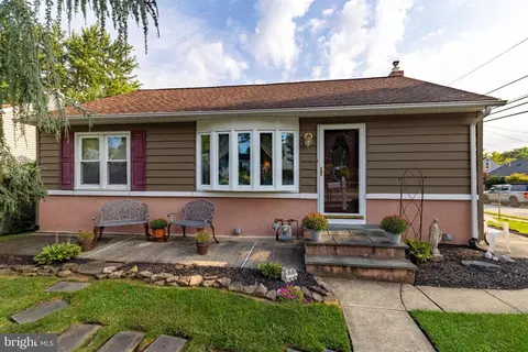 2801 Spear Ave, Glenside, PA 19038