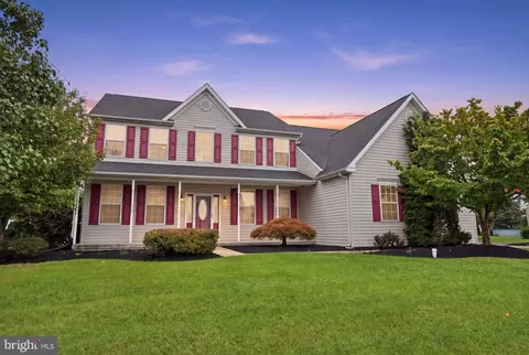 1010 Andrews Ln, Pennsburg, PA 18073