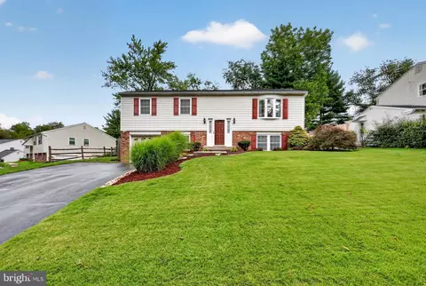 922 Mennonite Rd, Royersford, PA 19468