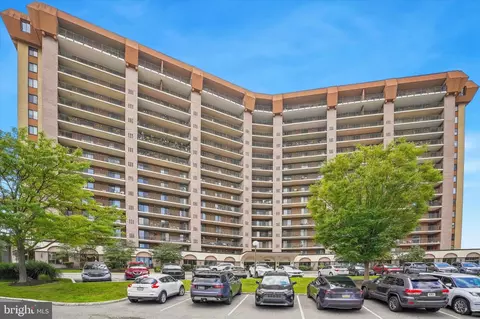 10502 Valley Forge Cir #502, King Of Prussia, PA 19406