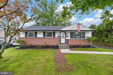 1062 Hale St, Pottstown, PA 19464