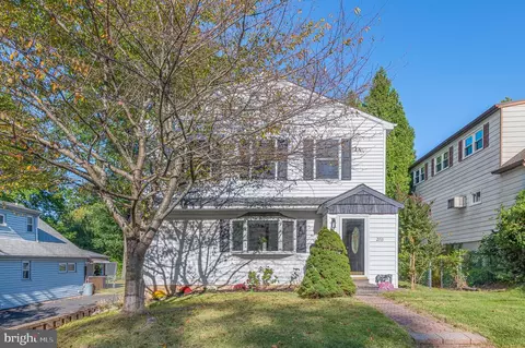 2153 Clearview Ave, Abington, PA 19001