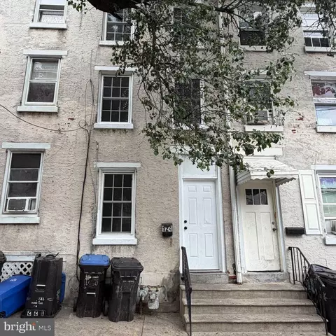 124 W Airy St Apt, Norristown, PA 19401