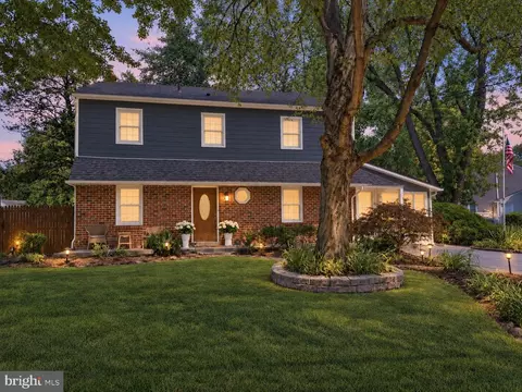 392 Covered Bridge Rd, King Of Prussia, PA 19406