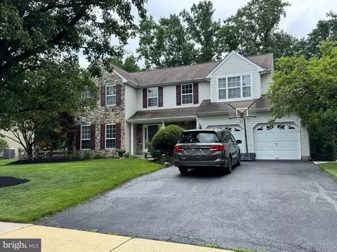 105 Summit Pl, Lansdale, PA 19446