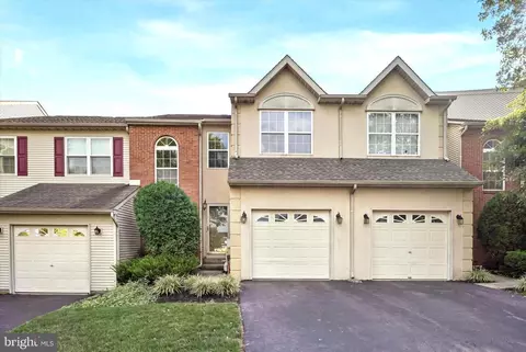 385 Hamilton Dr, Harleysville, PA 19438