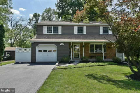 1130 Hunter Hill Dr Apt, Lansdale, PA 19446