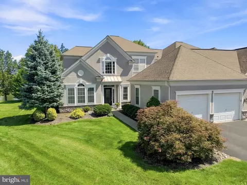 239 Goldenrod Dr, Lansdale, PA 19446