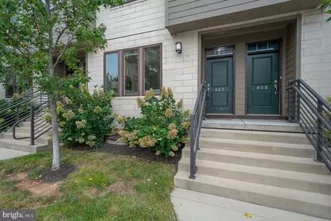 407 Lakeview Ct #5 LOWER, King Of Prussia, PA 19406