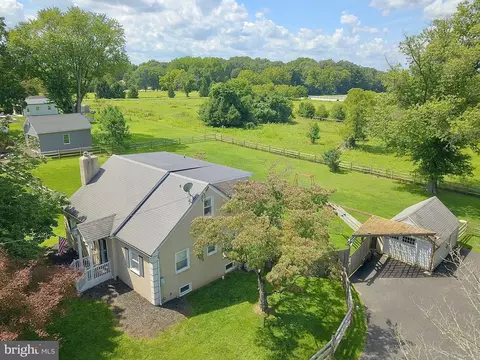 341 E Mount Kirk Ave, Eagleville, PA 19403