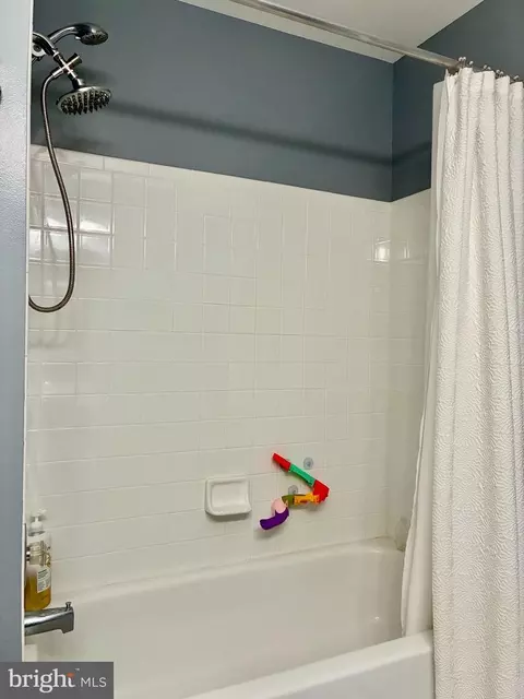 Bath - 224 Lookout Pl, Wayne, PA 19087 photo 7 of 7