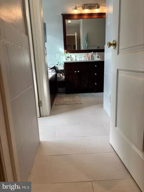 Entry Way - 224 Lookout Pl, Wayne, PA 19087 photo 5 of 5