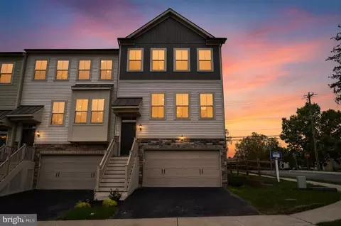 100 Beacon Ct #10405, Royersford, PA 19468