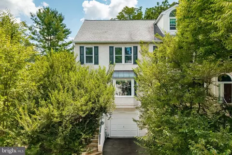 3054 Mitchell Ct, Lafayette Hill, PA 19444