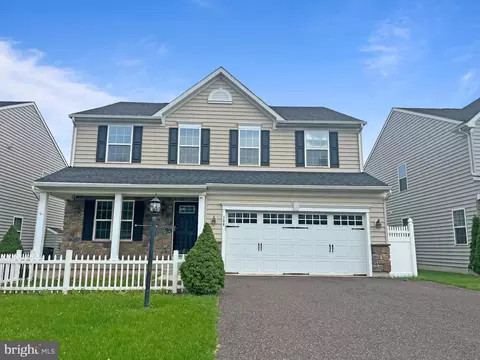 106 Jackie Dr, Gilbertsville, PA 19525