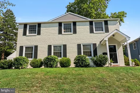 4031 N Warner Rd, Lafayette Hill, PA 19444