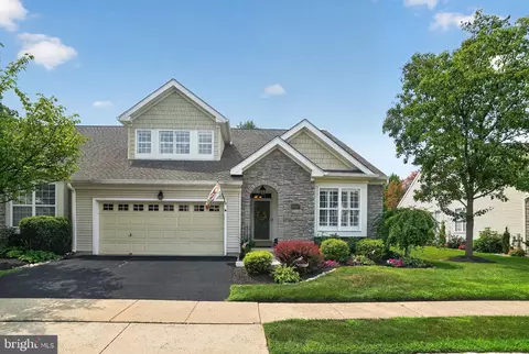 121 Lattice Ln, Collegeville, PA 19426
