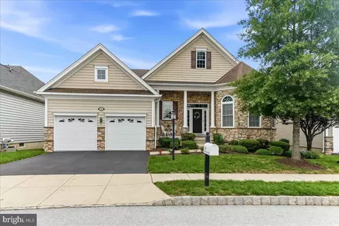708 Hillview Dr, Collegeville, PA 19426