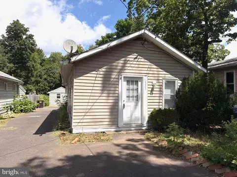 1323 Schwab Rd Apt, Hatfield, PA 19440