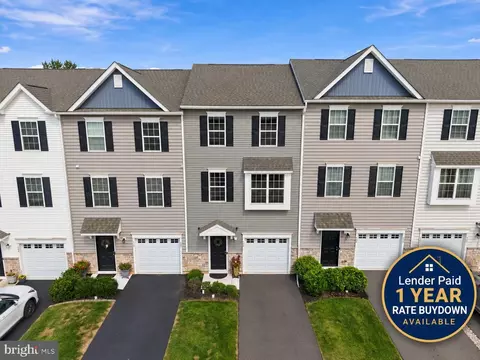 204 Spring Ln, Royersford, PA 19468