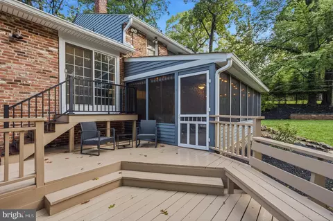Exterior - 687 Brookwood Rd, Wayne, PA 19087 photo 13 of 14