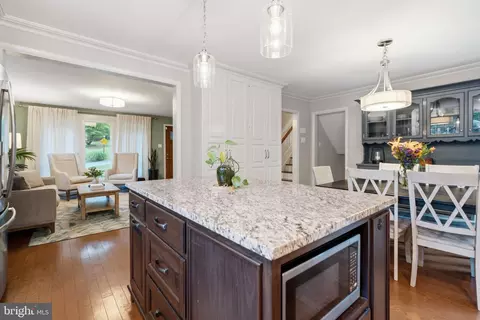 Kitchen - 687 Brookwood Rd, Wayne, PA 19087 photo 4 of 4