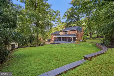 Exterior - 687 Brookwood Rd, Wayne, PA 19087 photo 14 of 14