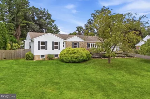 1484 Grasshopper Rd, Huntingdon Valley, PA 19006