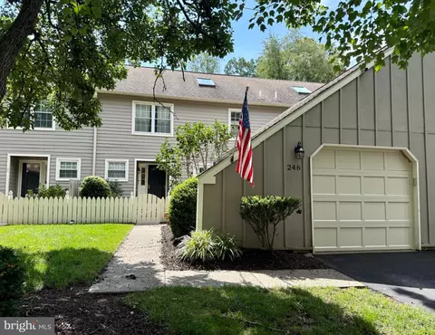 246 Tulip Tree Ct, Blue Bell, PA 19422