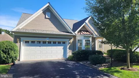 752 Village Ave Apt, Collegeville, PA 19426