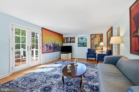 Living - 103 Glenview Ave, Wyncote, PA 19095 photo 1 of 1