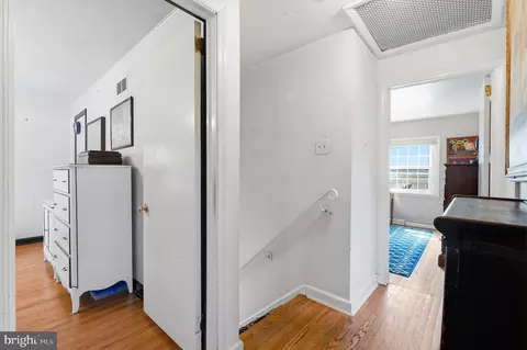 Entry Way - 103 Glenview Ave, Wyncote, PA 19095 photo 2 of 2