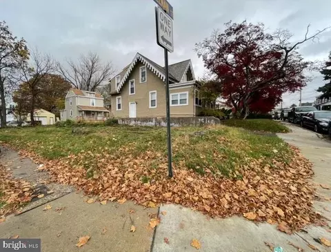 1601 W Cheltenham Ave, Elkins Park, PA 19027