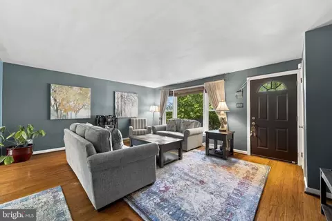 Entry Way - 514 Forest Rd, Wayne, PA 19087 photo 1 of 3