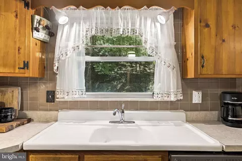 Kitchen - 514 Forest Rd, Wayne, PA 19087 photo 5 of 5