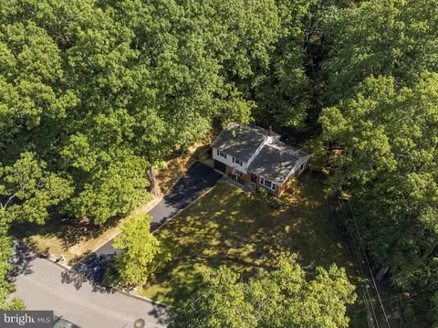 View/Area - 514 Forest Rd, Wayne, PA 19087 photo 2 of 3