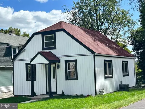 209 Summit Ave, Willow Grove, PA 19090
