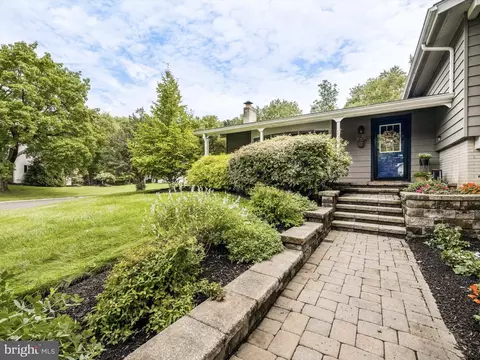 2615 Martin Rd, Willow Grove, PA 19090