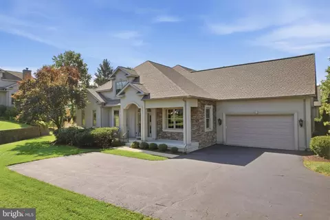 199 Country Club Dr, Telford, PA 18969