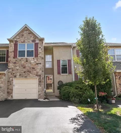 81 Chadwick Cir Apt, Eagleville, PA 19403