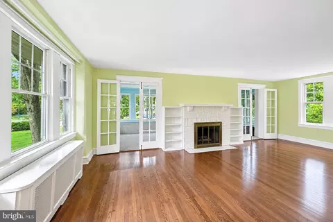 901 Homestead Rd, Jenkintown, PA 19046