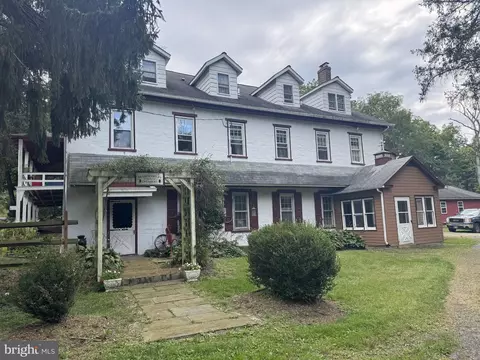 525 Creamery Rd, Telford, PA 18969