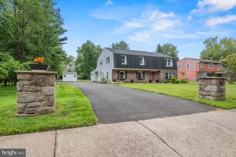 228 Lenape Dr, North Wales, PA 19454