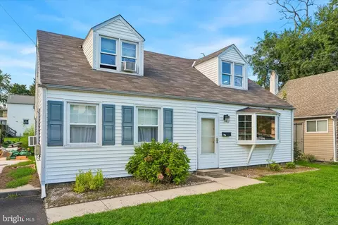 130 West Ave, Elkins Park, PA 19027