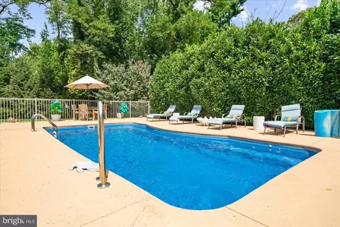 Exterior - 280 County Line Rd, Wayne, PA 19087 photo 5 of 7