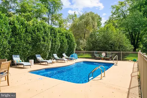 Exterior - 280 County Line Rd, Wayne, PA 19087 photo 4 of 7
