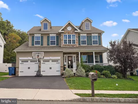 2205 Sunnyvale, Pennsburg, PA 18073
